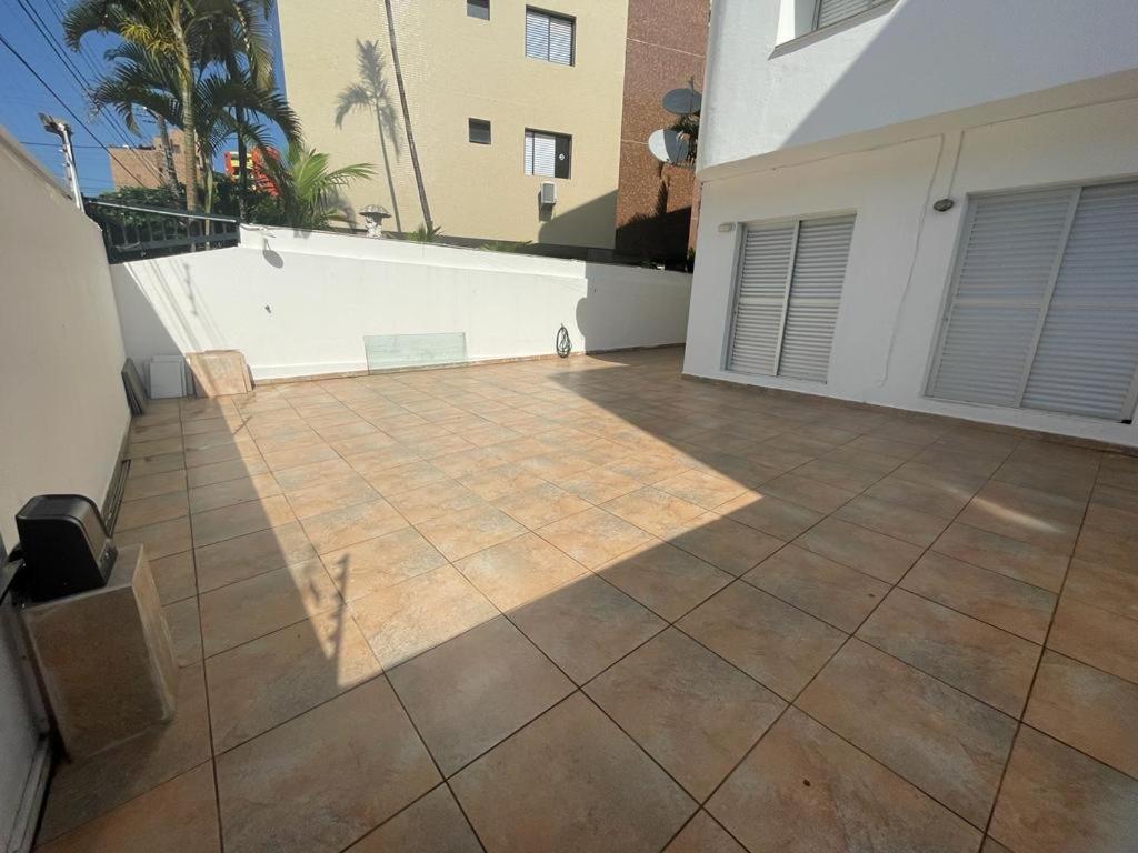 Apto terreo 50 metros da para do Guaruja Guarujá Exterior foto